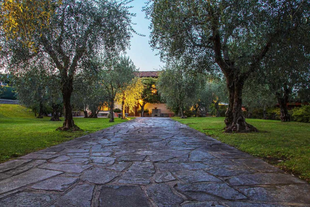 Villa Olivee เบลลาโจ ภายนอก รูปภาพ
